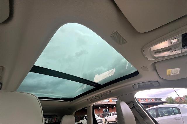 2025 Volvo XC60 Vehicle Photo in Houston, TX 77007