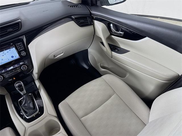 2017 Nissan Rogue Sport Vehicle Photo in Everett, WA 98204