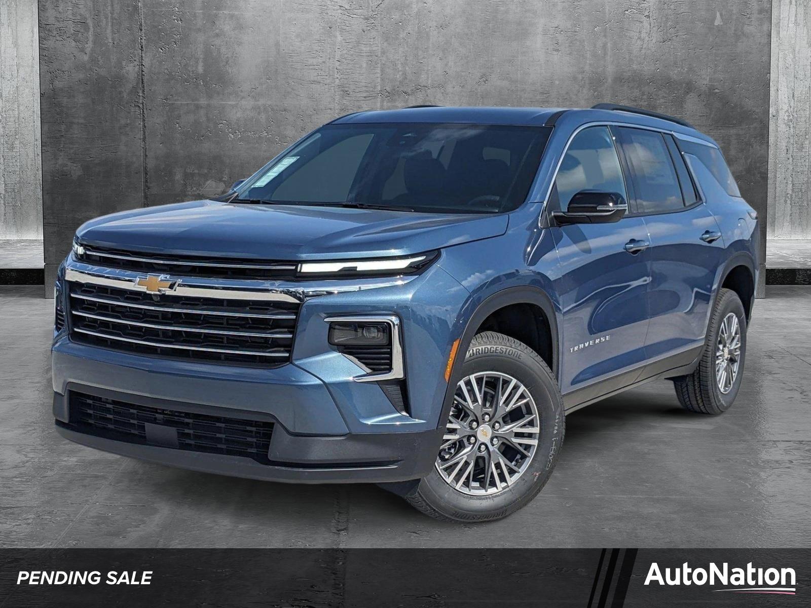 2025 Chevrolet Traverse Vehicle Photo in MIAMI, FL 33172-3015