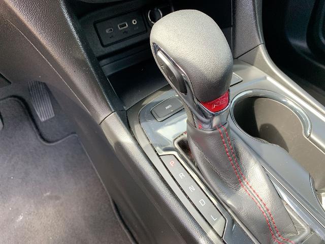 2022 Chevrolet Equinox Vehicle Photo in MOON TOWNSHIP, PA 15108-2571