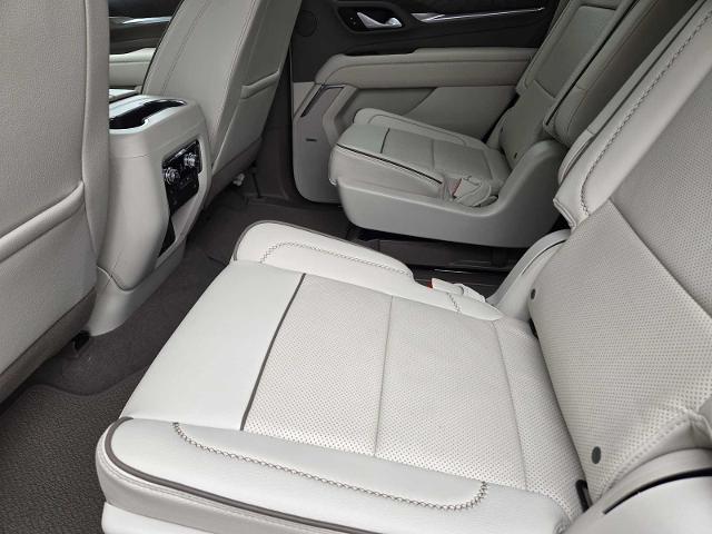 2022 GMC Yukon Vehicle Photo in DENTON, TX 76210-9321