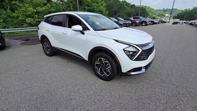 2023 Kia Sportage Vehicle Photo in Pleasant Hills, PA 15236