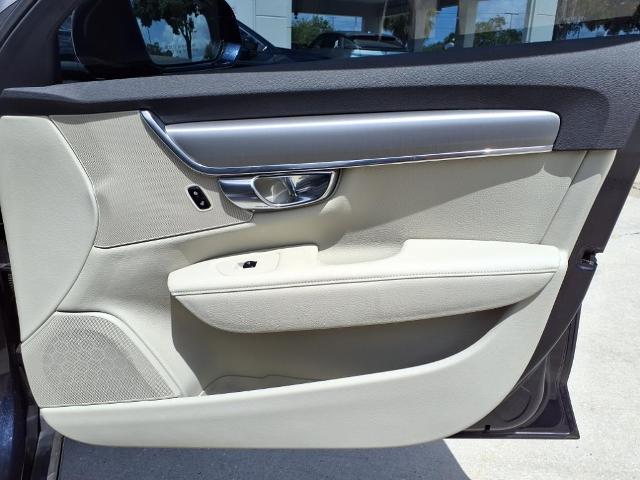 2017 Volvo S90 Vehicle Photo in Tampa, FL 33612