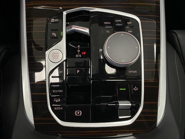 2026 BMW X7 xDrive40i Vehicle Photo in Appleton, WI 54913