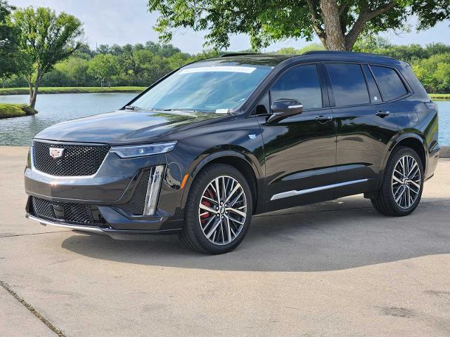 2024 Cadillac XT6 Vehicle Photo in DENTON, TX 76210-9321