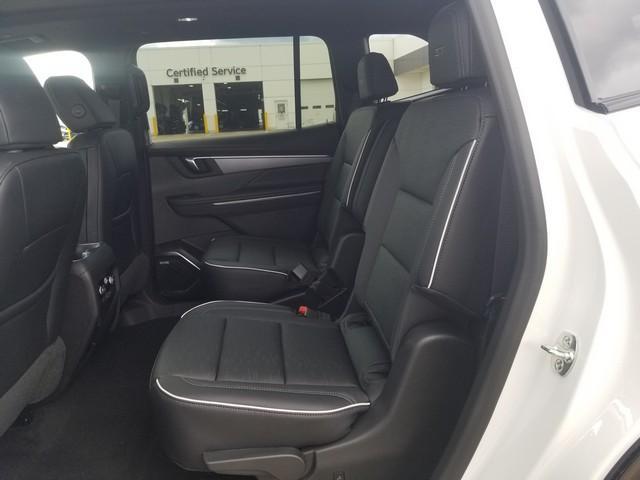 2026 Buick Enclave Vehicle Photo in ELYRIA, OH 44035-6349