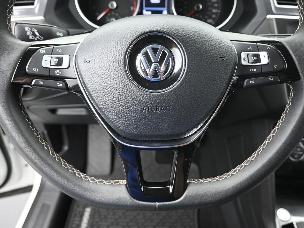 2021 Volkswagen Tiguan Vehicle Photo in Marion, IA 52302