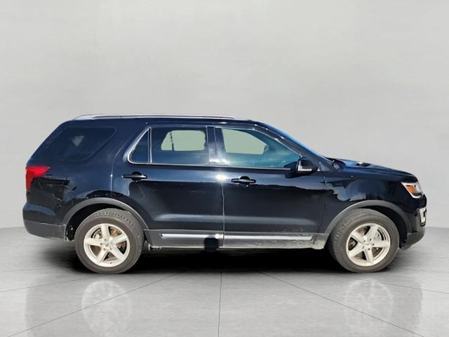 2017 Ford Explorer Vehicle Photo in Neenah, WI 54956