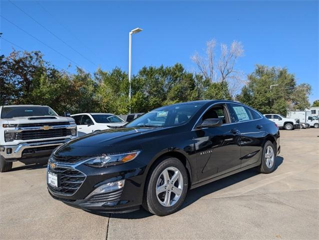 2025 Chevrolet Malibu Vehicle Photo in ENGLEWOOD, CO 80113-6708