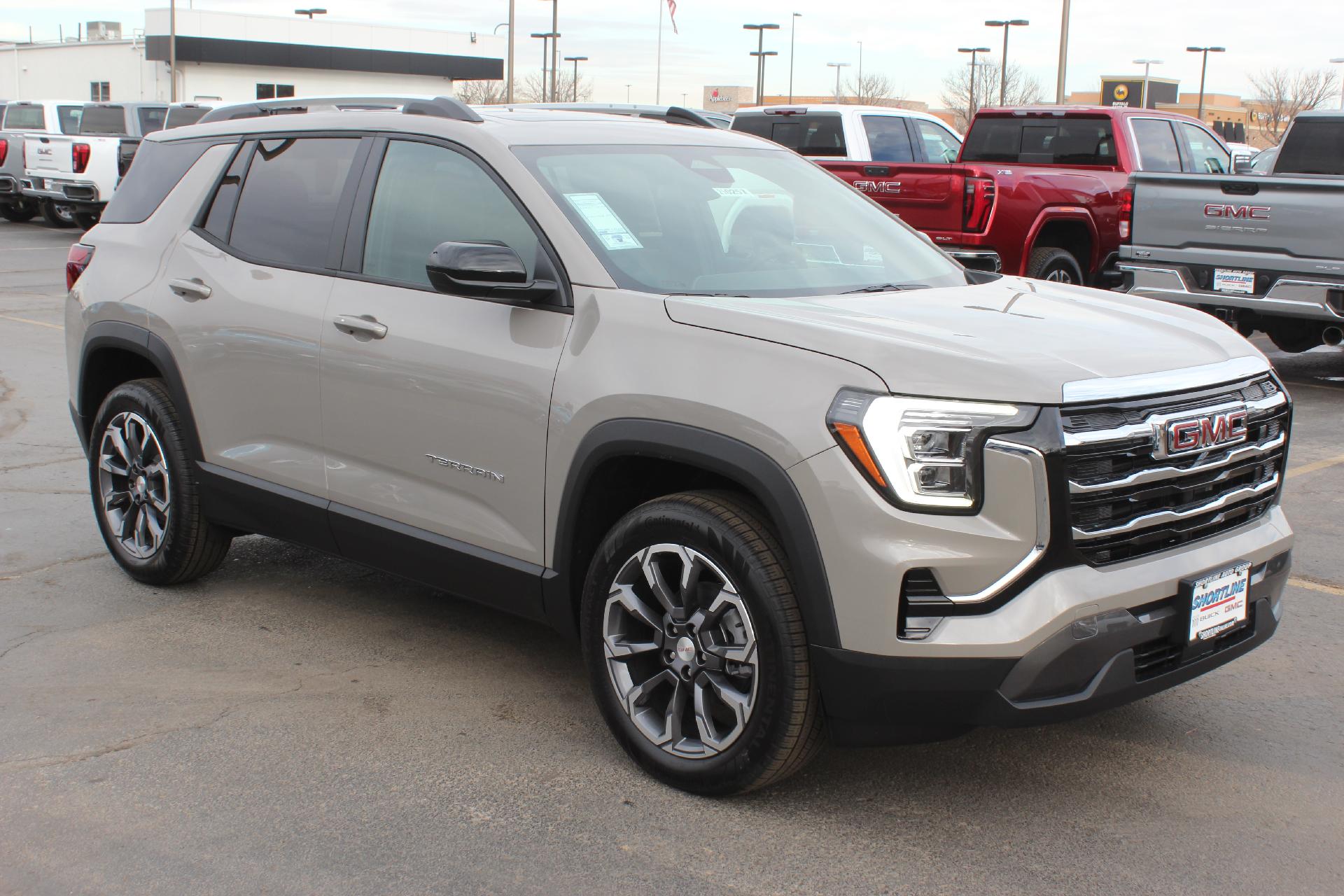 2025 GMC Terrain Vehicle Photo in AURORA, CO 80012-4011