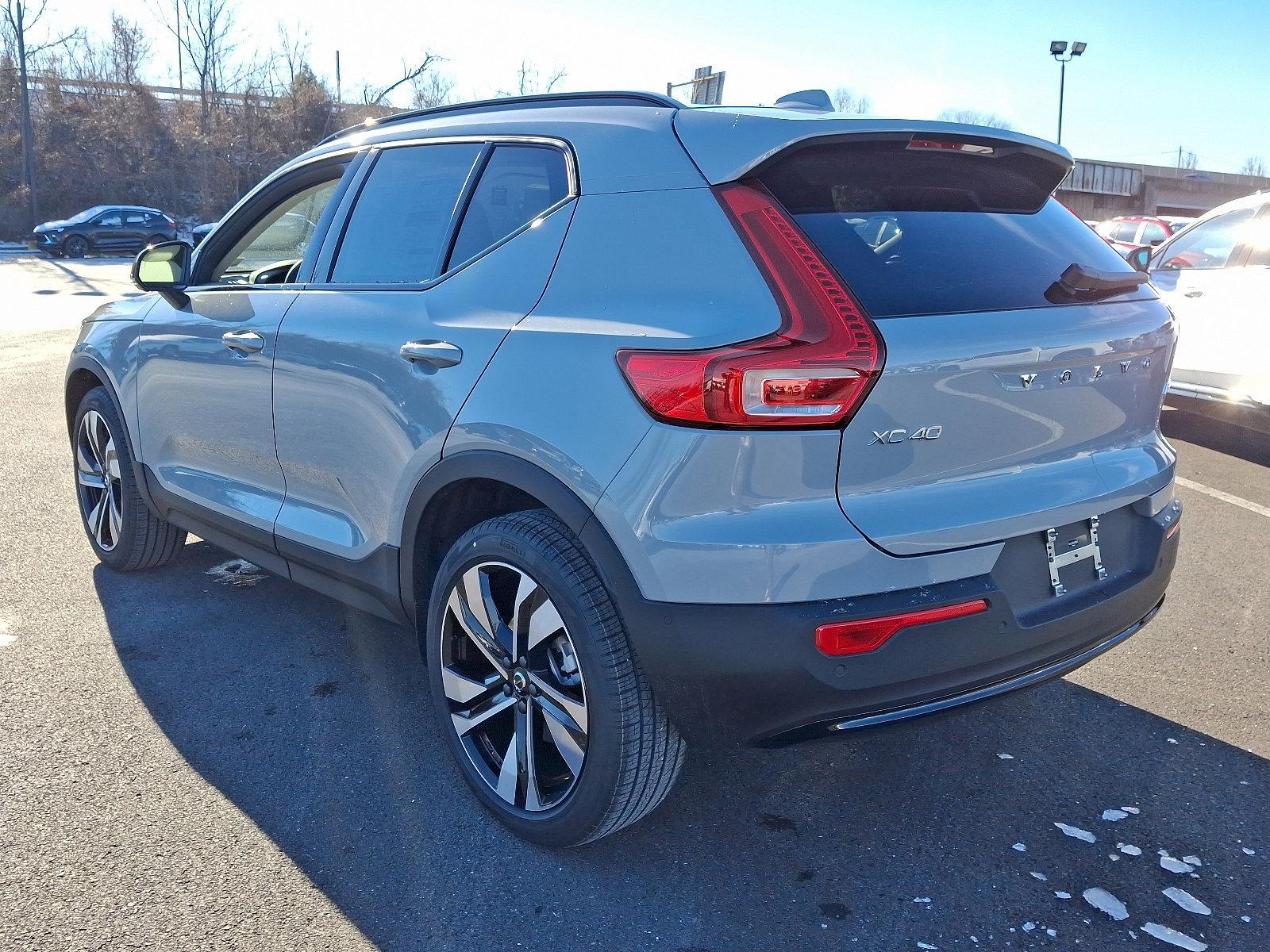 2025 Volvo XC40 Vehicle Photo in Trevose, PA 19053