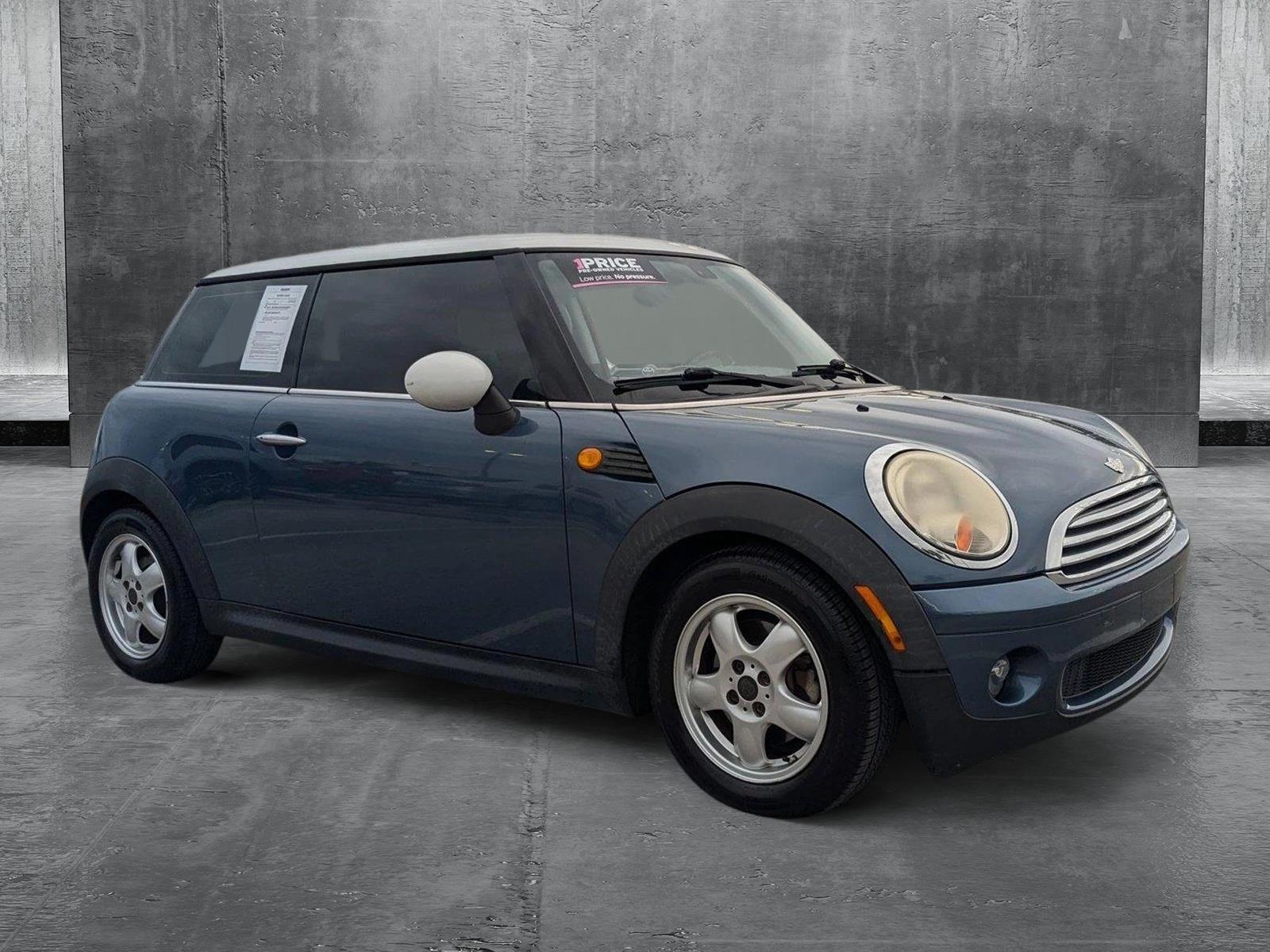 2010 MINI Cooper Hardtop 2 Door Vehicle Photo in Winter Park, FL 32792