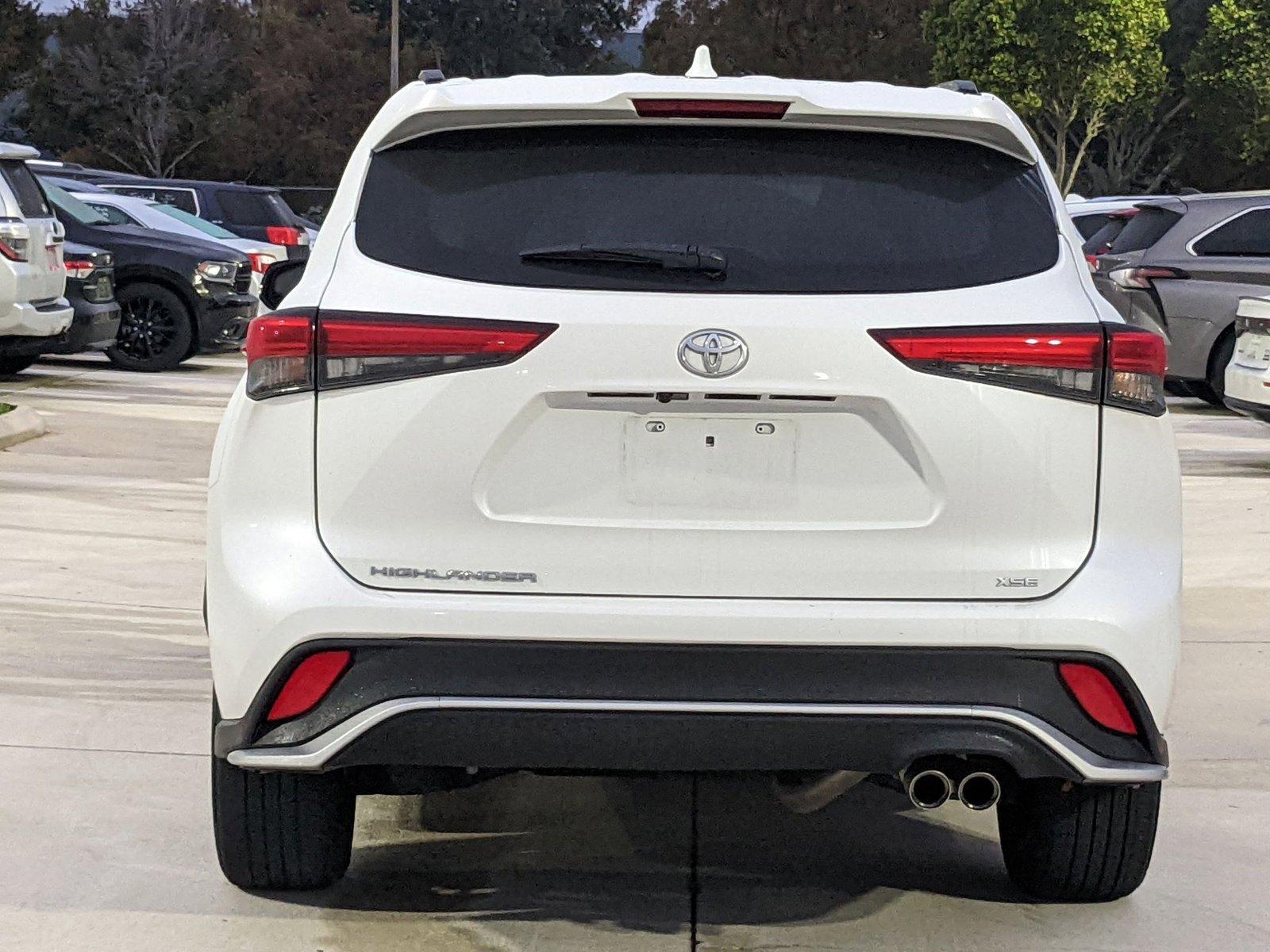 2022 Toyota Highlander Vehicle Photo in Davie, FL 33331