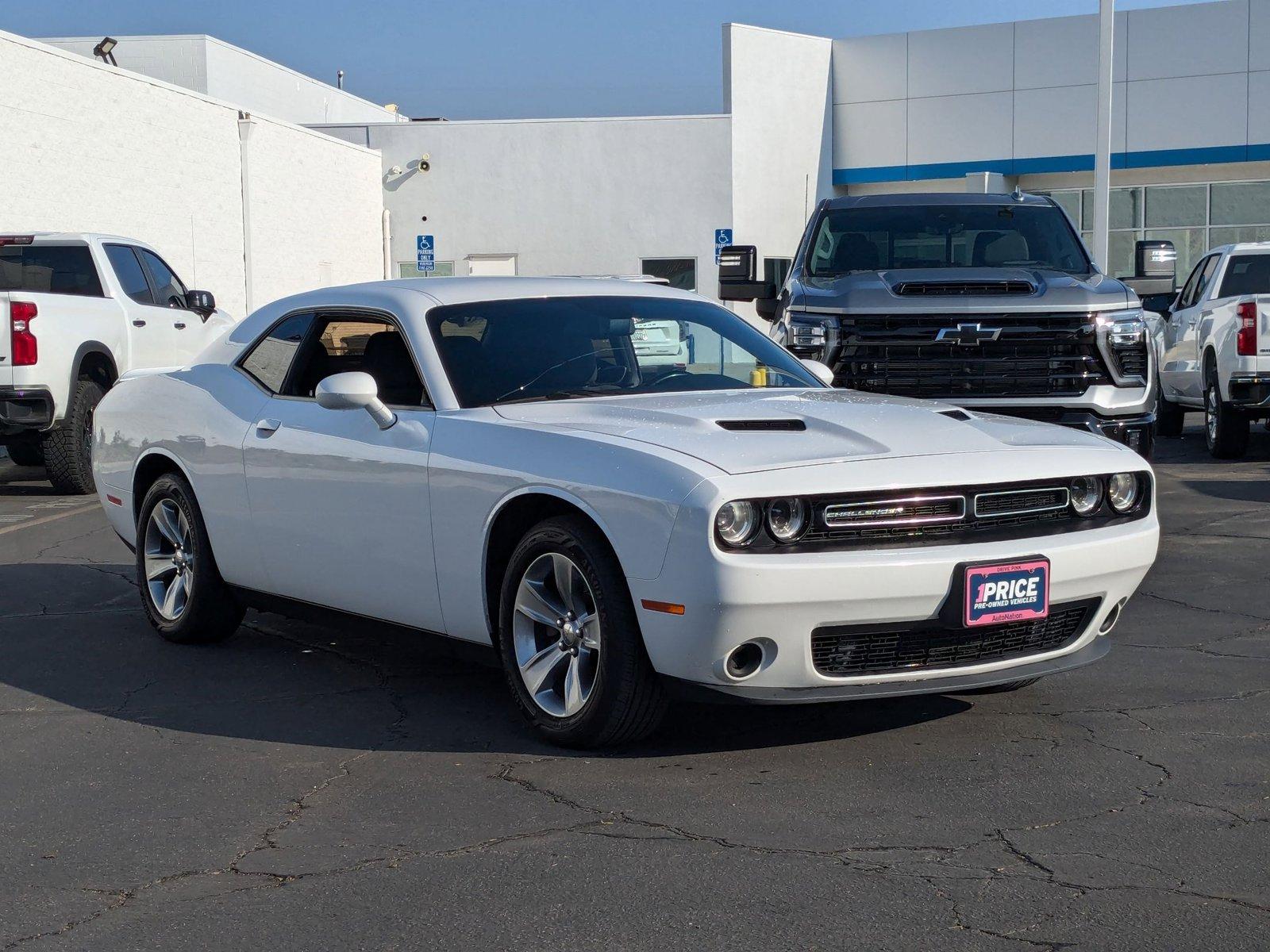 2019 Dodge Challenger Vehicle Photo in VALENCIA, CA 91355-1705