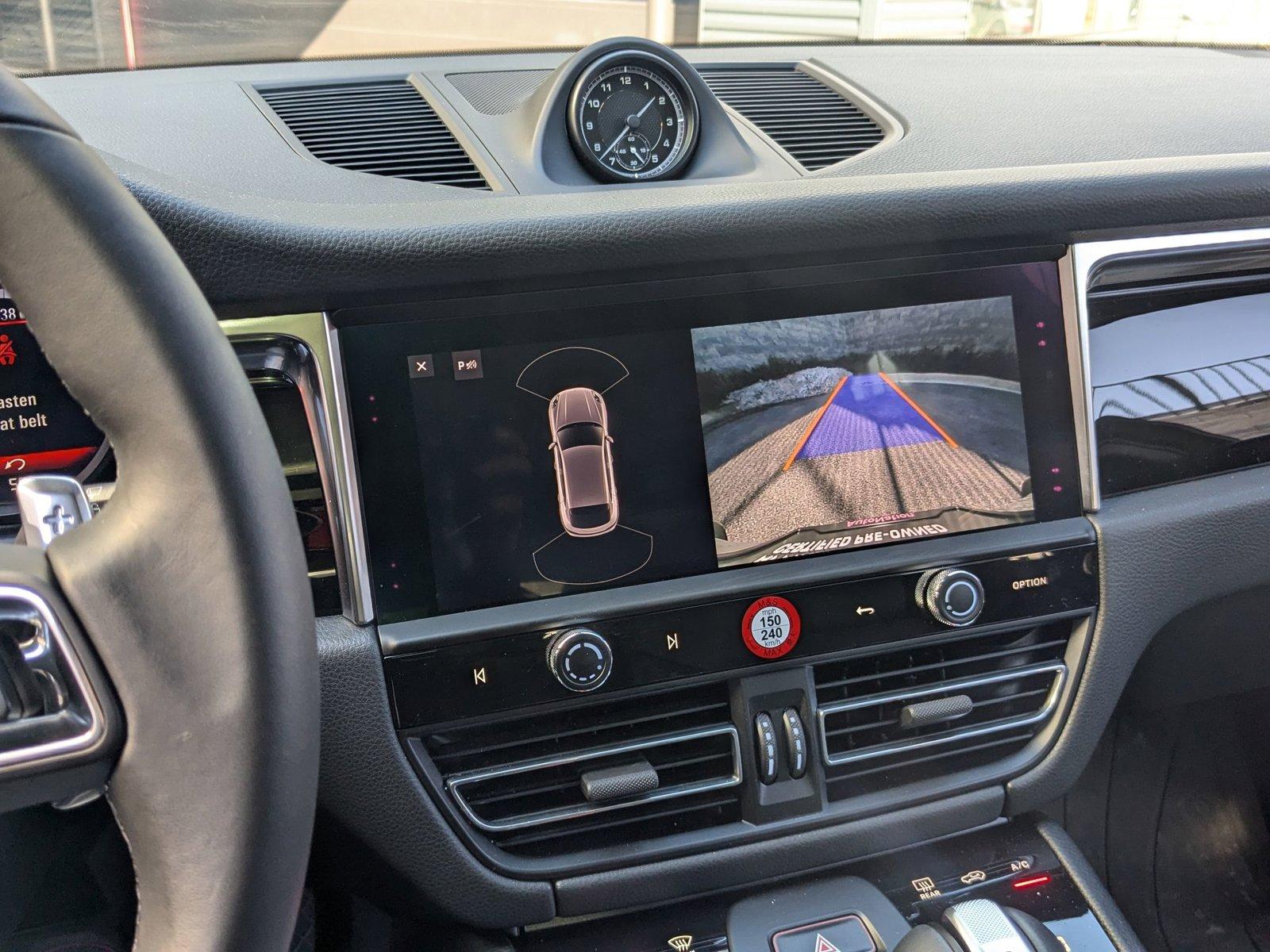 2024 Porsche Macan Vehicle Photo in Towson, MD 21204