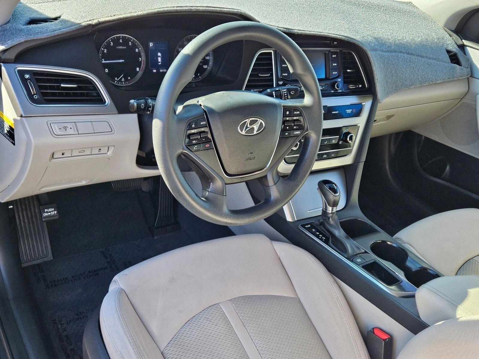 2015 Hyundai Sonata Vehicle Photo in PEORIA, AZ 85382-3715