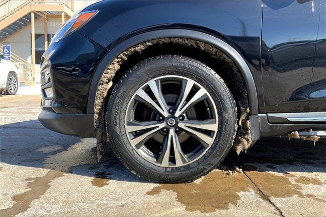 2017 Nissan Rogue Vehicle Photo in TOPEKA, KS 66609-0000