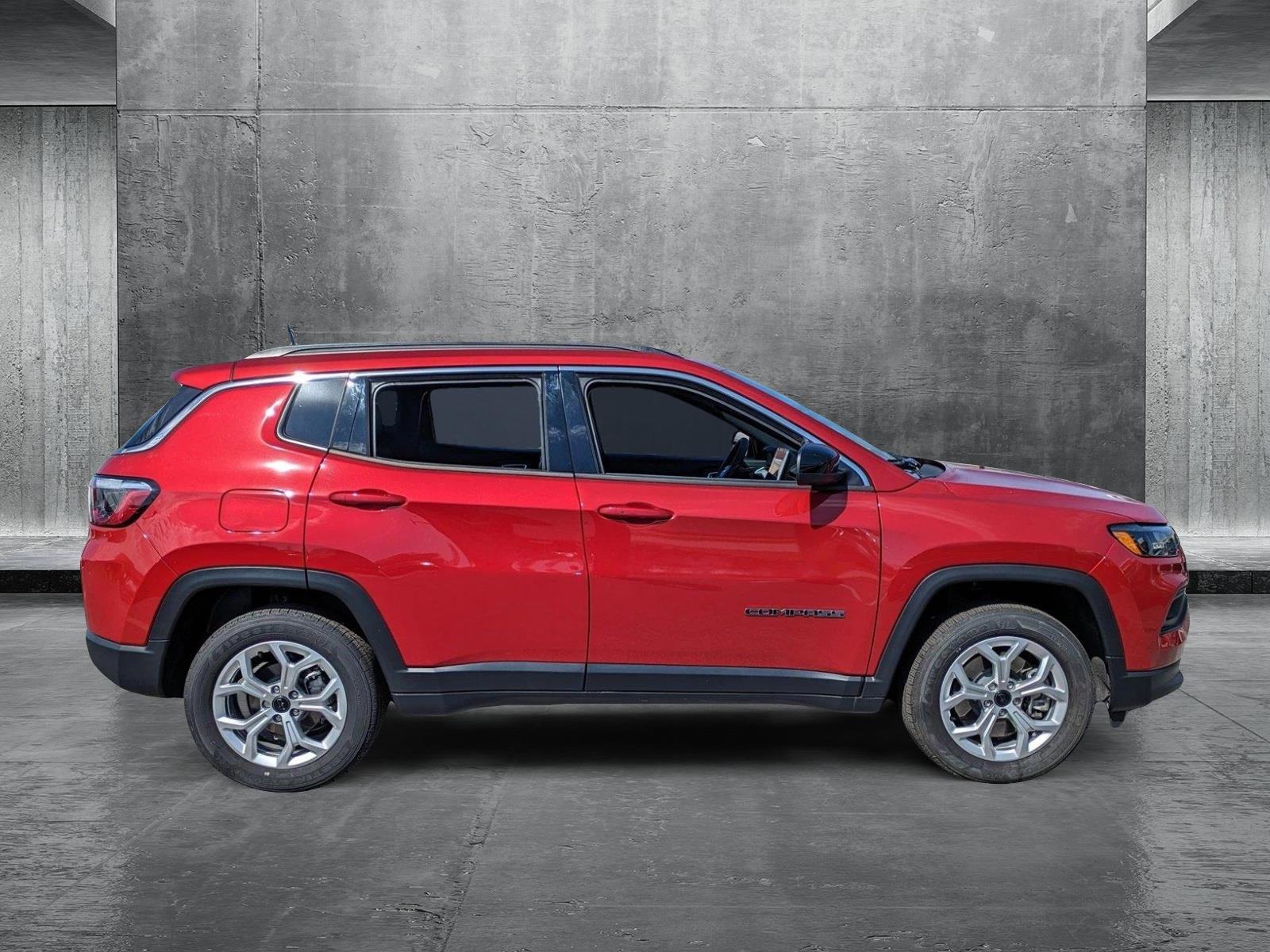 2025 Jeep Compass Vehicle Photo in Bradenton, FL 34207