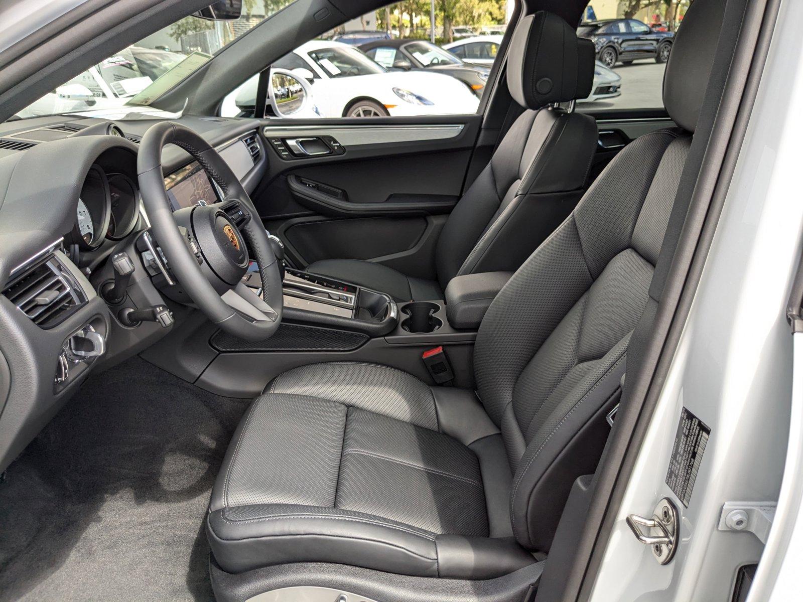 2025 Porsche Macan Vehicle Photo in Maitland, FL 32751