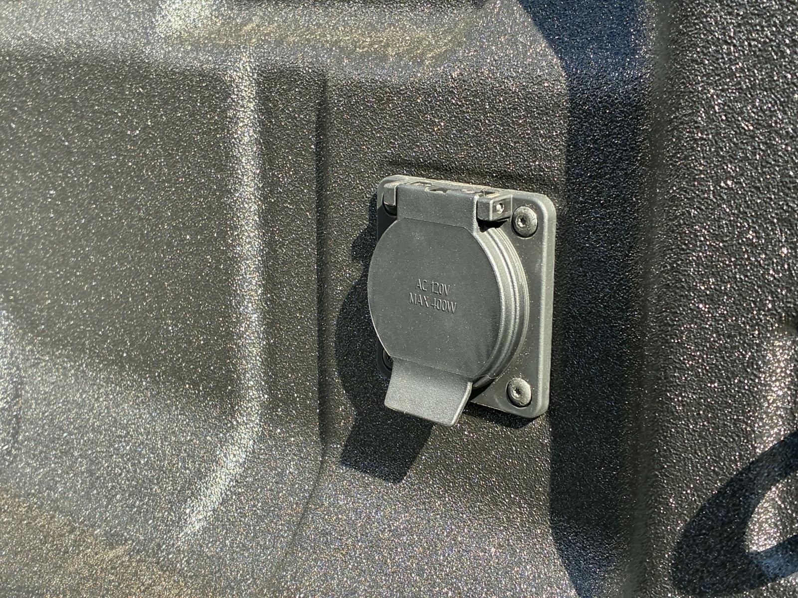 2025 Chevrolet Colorado Vehicle Photo in LOS ANGELES, CA 90007-3794