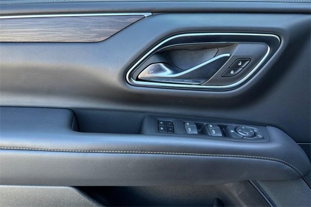 2023 Chevrolet Suburban Vehicle Photo in ELK GROVE, CA 95757-8703