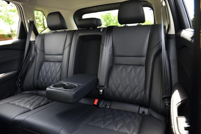 2025 Nissan Rogue Vehicle Photo in Ballwin, MO 63011