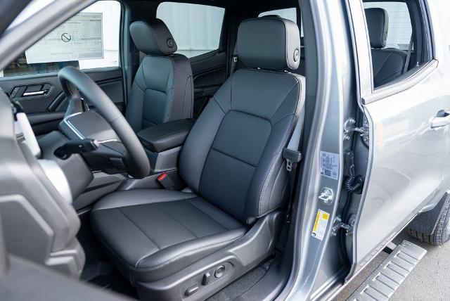 2025 Chevrolet Colorado Vehicle Photo in PLYMOUTH, MA 02360-4801