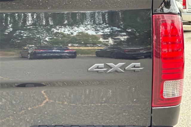 2022 Ram 1500 Classic Vehicle Photo in ELK GROVE, CA 95757-8703
