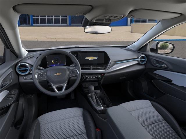2025 Chevrolet Trax Vehicle Photo in ENGLEWOOD, CO 80113-6708