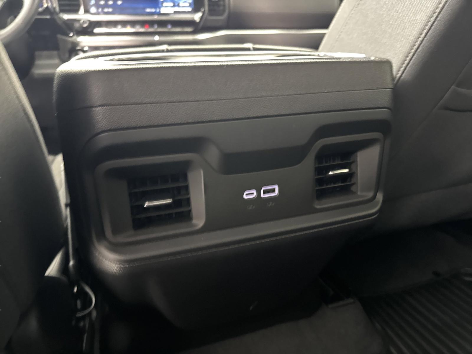 2024 Chevrolet Silverado 1500 Vehicle Photo in GEORGETOWN, TX 78626-7508