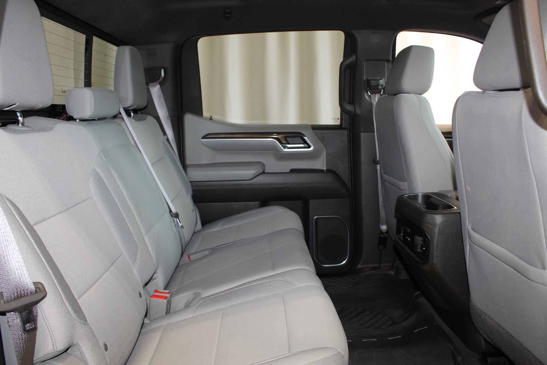 2022 Chevrolet Silverado 1500 Vehicle Photo in NORTHAMPTON, MA 01060-1120