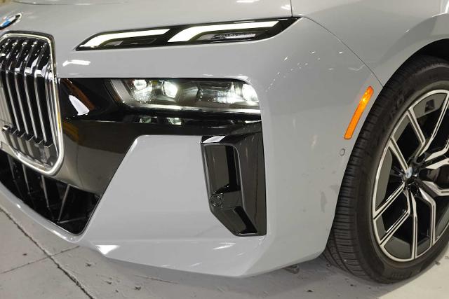 2023 BMW 760i xDrive Vehicle Photo in GRAPEVINE, TX 76051
