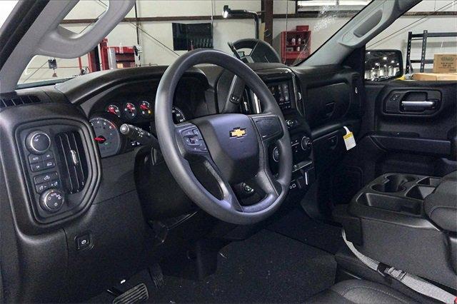 2025 Chevrolet Silverado 1500 Vehicle Photo in KANSAS CITY, MO 64114-4502
