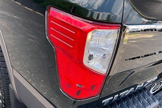2019 Nissan Titan XD Vehicle Photo in INDEPENDENCE, MO 64055-1314