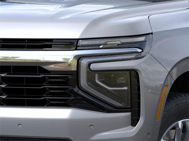 2025 Chevrolet Suburban Vehicle Photo in ENGLEWOOD, CO 80113-6708