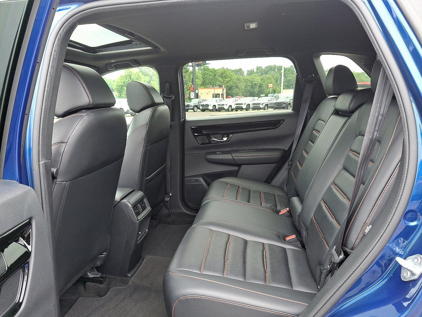 2024 Honda CR-V Hybrid Vehicle Photo in Trevose, PA 19053
