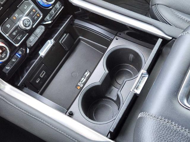2022 GMC Yukon Vehicle Photo in DENTON, TX 76210-9321