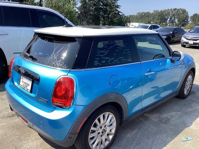 2017 MINI Hardtop 2 Door Vehicle Photo in PUYALLUP, WA 98371-4149