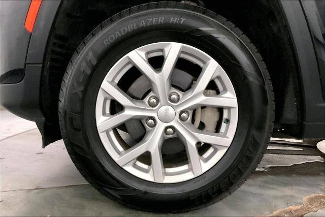 2024 Jeep Grand Cherokee Vehicle Photo in Kansas City, MO 64114