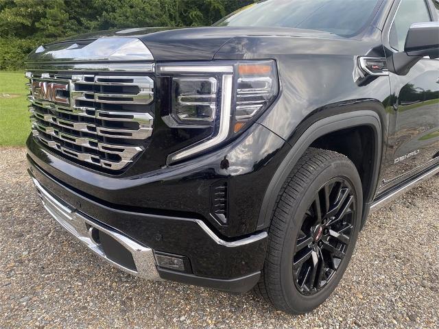 Used 2023 GMC Sierra 1500 Denali Denali with VIN 1GTUUGEL1PZ168303 for sale in Crossett, AR