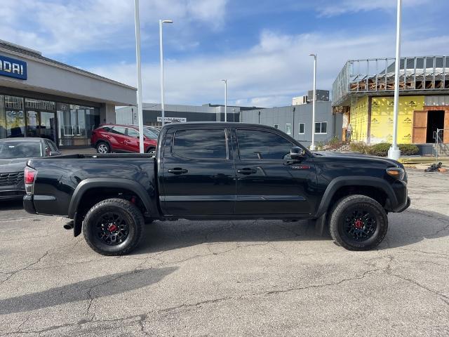 Used 2019 Toyota Tacoma TRD Pro with VIN 5TFCZ5AN2KX202021 for sale in Kansas City