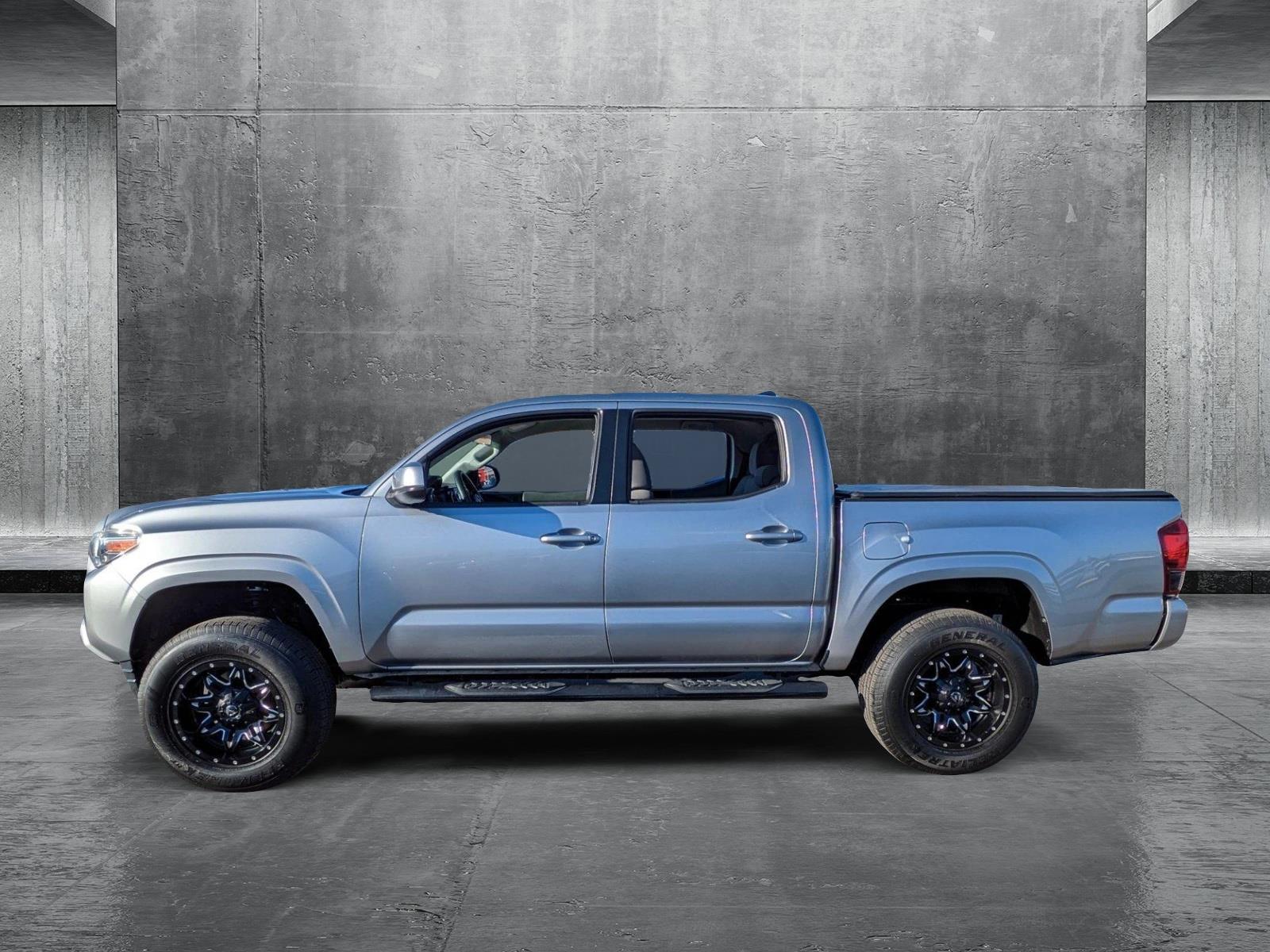 2019 Toyota Tacoma 2WD Vehicle Photo in Bradenton, FL 34207