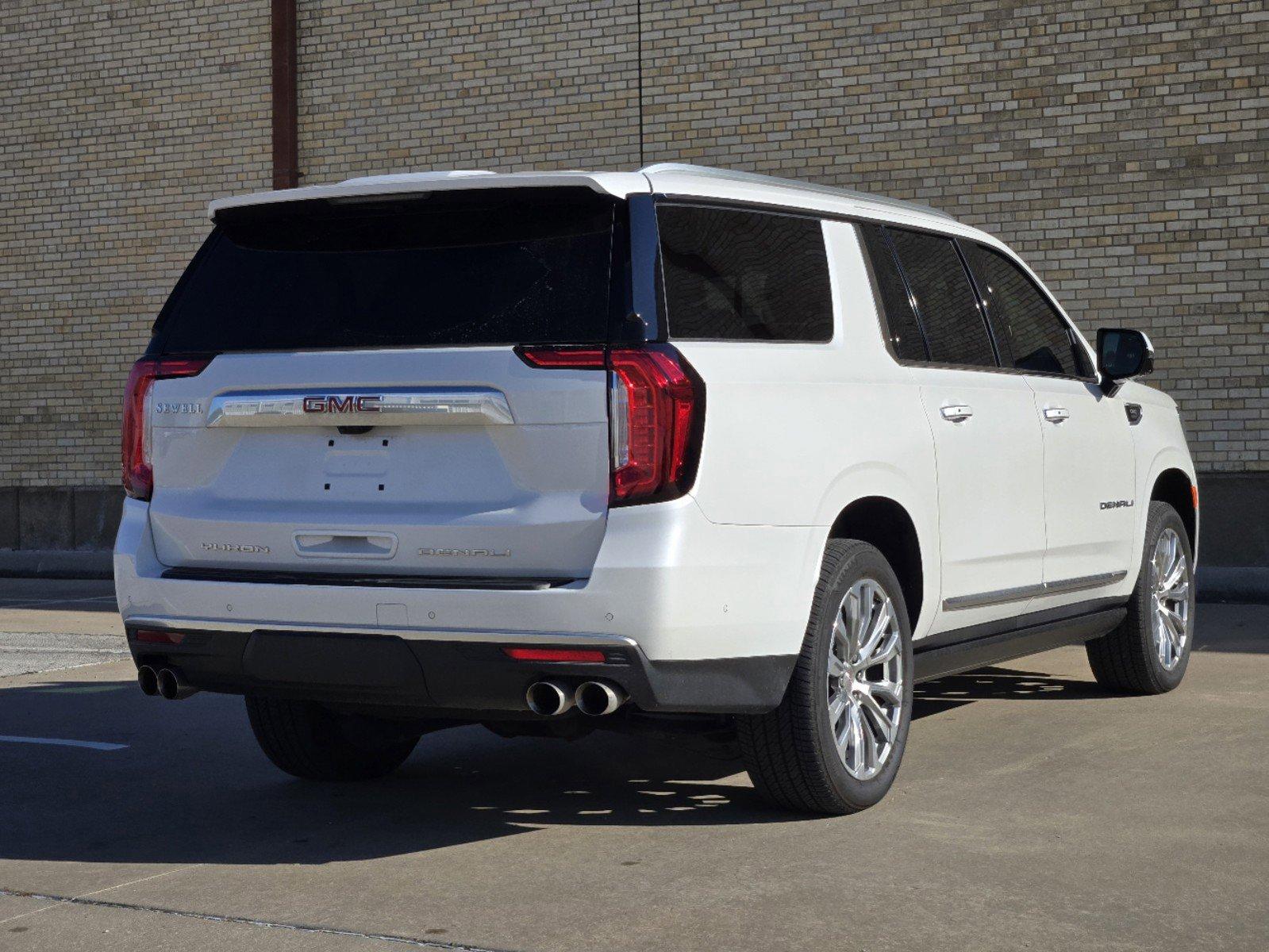 2024 GMC Yukon XL Vehicle Photo in DALLAS, TX 75209-3016