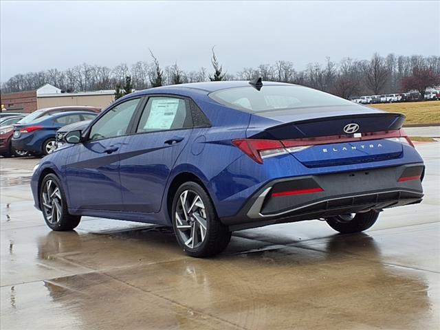 2025 Hyundai ELANTRA Vehicle Photo in Peoria, IL 61615