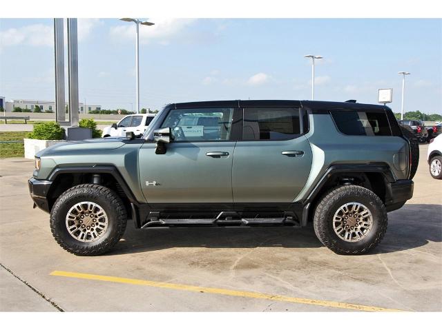 2024 GMC HUMMER EV SUV Vehicle Photo in ROSENBERG, TX 77471-5675