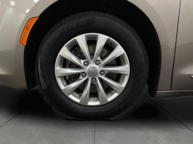 2017 Chrysler Pacifica Vehicle Photo in Appleton, WI 54913