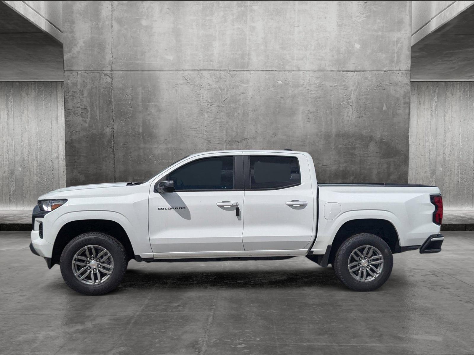 2024 Chevrolet Colorado Vehicle Photo in PEMBROKE PINES, FL 33024-6534