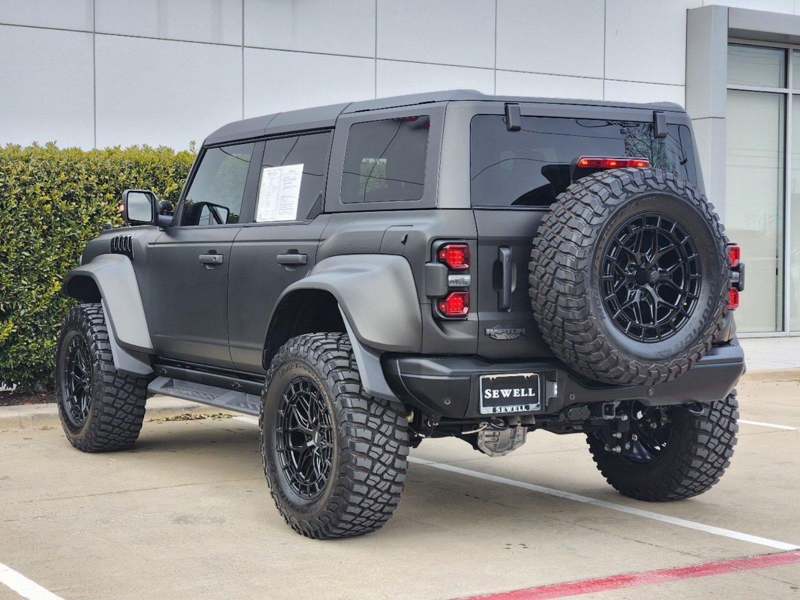 2024 Ford Bronco Vehicle Photo in MCKINNEY, TX 75070