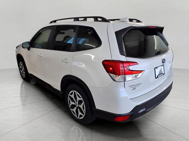 2022 Subaru Forester Vehicle Photo in Oshkosh, WI 54904