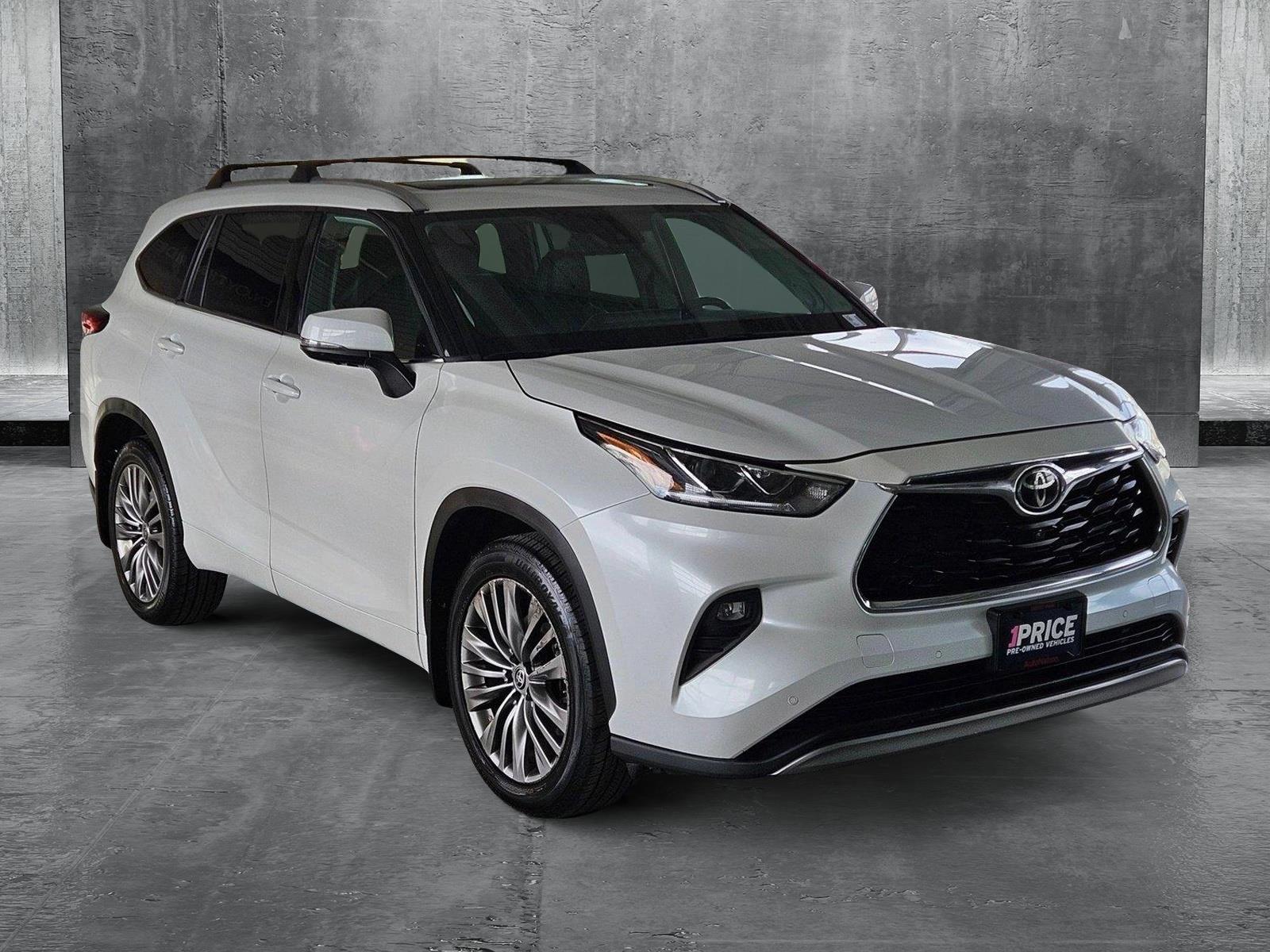 2022 Toyota Highlander Vehicle Photo in Henderson, NV 89014